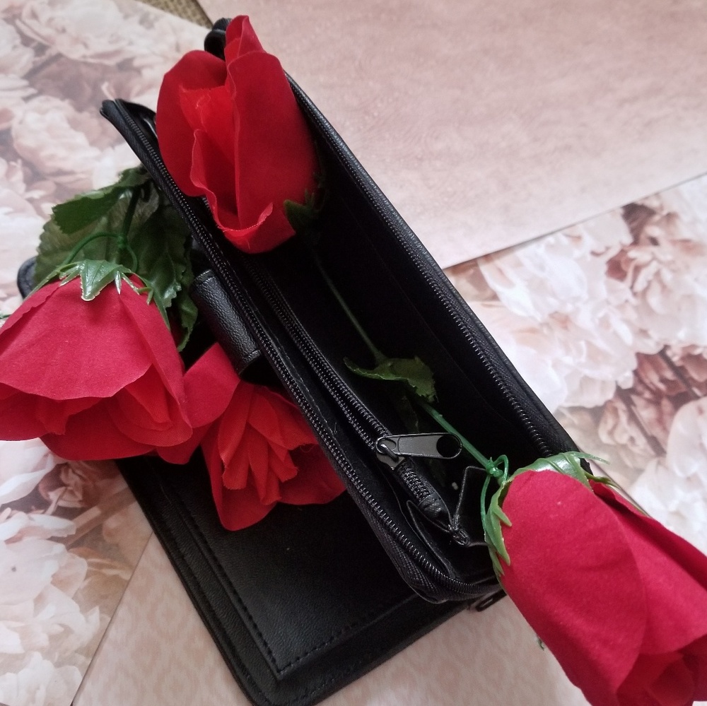 Genuine Leather Black Trifold clutch with removab